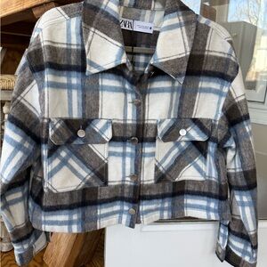 Zara NWT  Plaid Snap-Front Shacket in Cream, Blue & Brown CLEAN, smoke free home